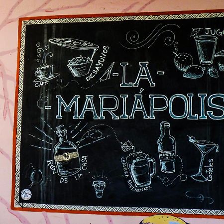 Hostal La Mariapolis Некоклі Екстер'єр фото